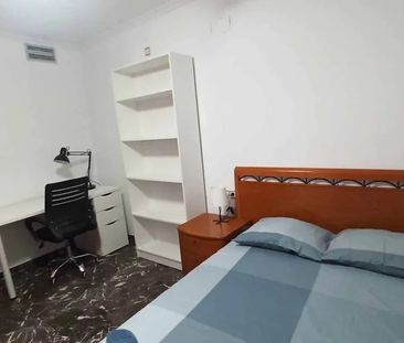 Carrer de Fontanars dels Alforins, Valencia, Valencian Community 46007 - Photo 1