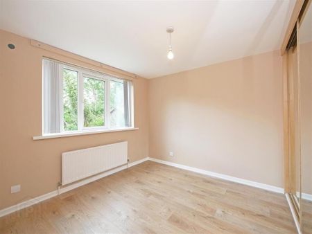 25a Carnbrae Park, Newton Park, Belfast, BT8 6TP - Photo 2