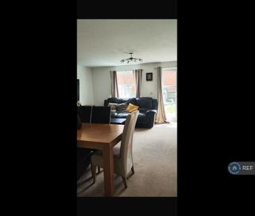 3 bedroom end of terrace house to rent - Photo 1