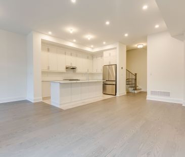 For Lease - 3319 Taha Gardens, Oakville, Ontario - Photo 4