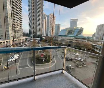 **2min walk SKYTRAIN, Beautiful View, Infinity Towers at Park - Photo 2