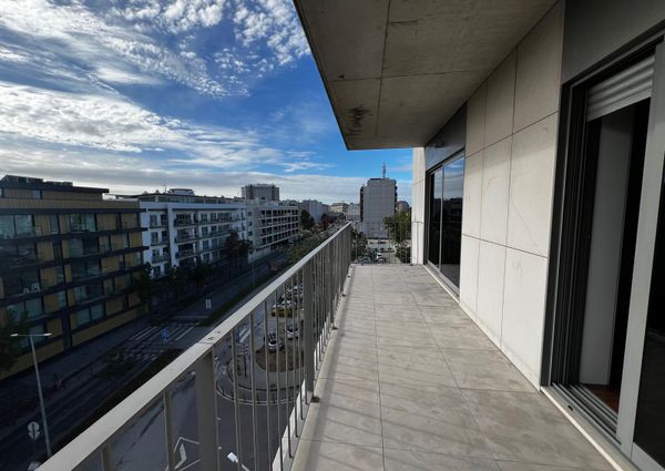 Apartamento T1 mobilado e equipado na zona do Cais da Fonte Nova (centro de Aveiro) .