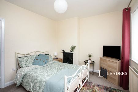 2 bedroom house to rent Charnwood Avenue, Whetstone, LE8 - Photo 3