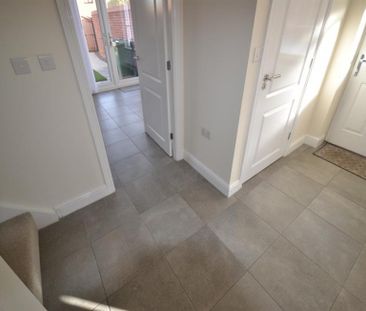 3 Bedroom Semi Detached To Let - Photo 1