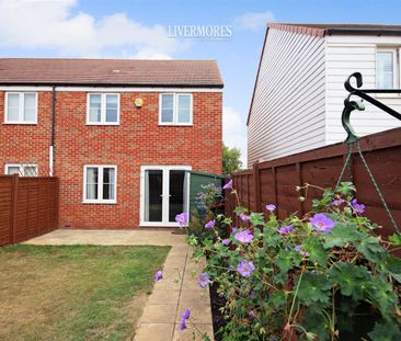 3 bedroom End Terraced to let - Photo 6