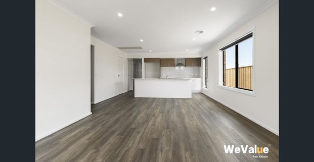 Modern Family Home - Photo 1