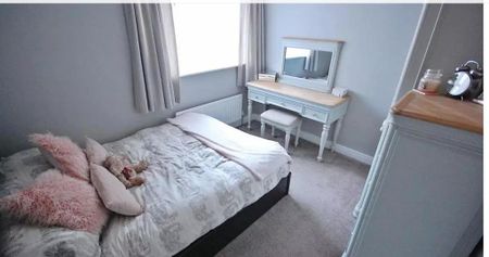 4 bedroom private hall to rent - Photo 5