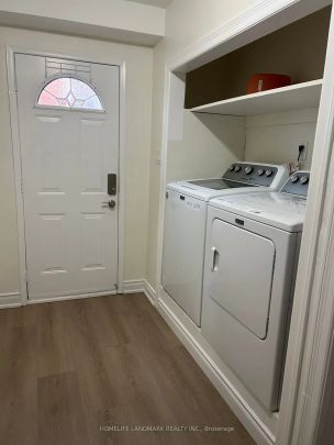 Detached Home For Lease | W9239330 - Photo 1