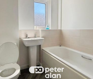 3 bedroom semi-detached house to rent - Photo 6