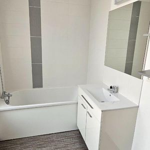 À louer ? Appartement T3 de 83 m² ? Secteur Gare, proche centre-ville Idéalement situé à pro... - Photo 2