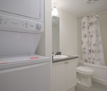For Lease - 2789 Eglinton Avenue Unit# 430, Toronto, Ontario - Photo 3