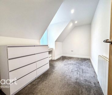 4 bedroom detached house to rent - Photo 4