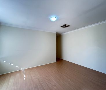 16 Sarah Close, Canning Vale WA 6155 - House For Rent - $750 | Domain - Photo 4