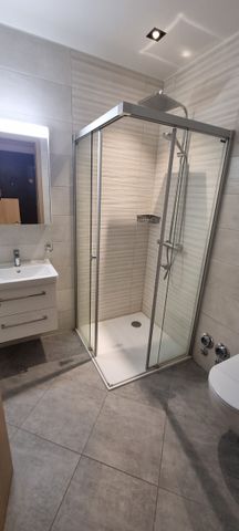 Modern 3.5 pièces meublé appartement avec balcon - Photo 5