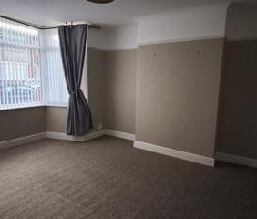 Newcastle upon Tyne - Photo 1