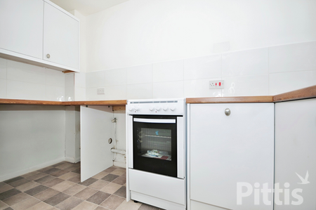 2 bedroom end of terrace house to rent - Photo 4