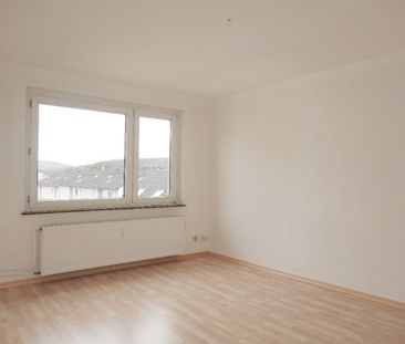 Gepflegte 3 -Zimmerwohnung mit Balkon und modernem Tageslichtbad in... - Photo 6