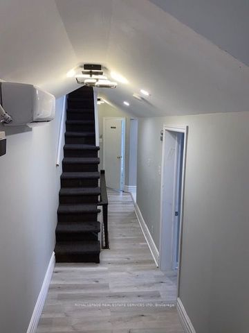 For Lease - 206 Carlton Street Unit# 303, Toronto, Ontario - Photo 3