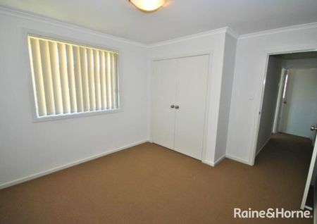 Modern Family Living - Photo 3