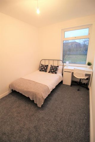 3 bedroom house share to rent - Photo 3