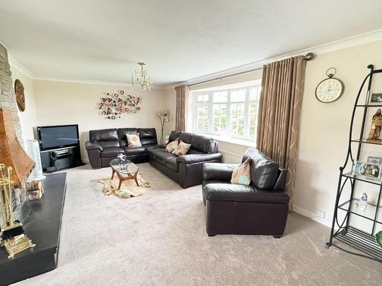 2 bedroom detached bungalow to rent - Photo 1