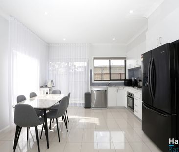 Modern Living at Thomastown - Photo 3