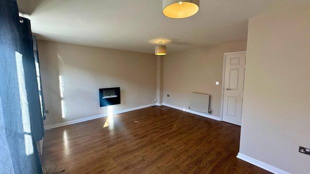 3 bedroom end of terrace house to rent - Photo 1