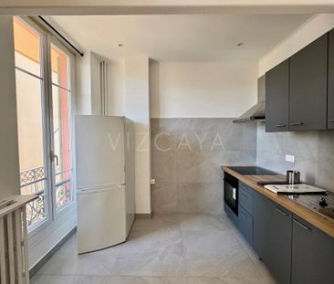 Location Appartement 1 pièce 28m² NICE 06300 - Photo 4