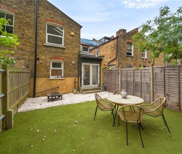 3 bedroom terraced house to rent - Photo 2