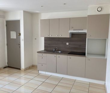 Location Appartement 2 pièces 33m² - Photo 2