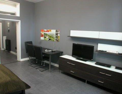 FLATmix.de / Modern möbliertes Apartment in PB-Mitte - Photo 1