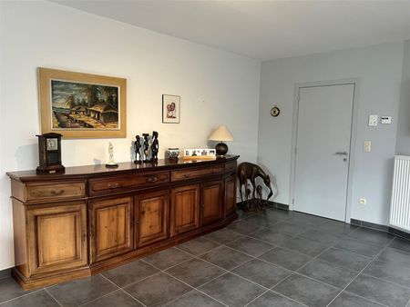 Gelijkvloers appartement met 2 slaapkamers - Foto 5