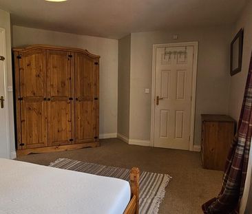 1 bedroom in a house share to rent - Photo 6