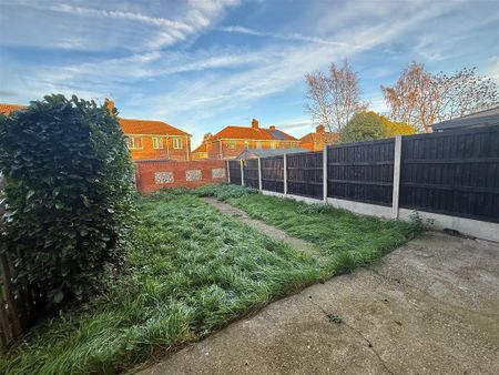 Norfolk Grove - Photo 3