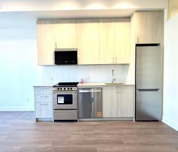 For Lease - 3250 Carding Mill Trail Unit# 520, Oakville, Ontario - Photo 4