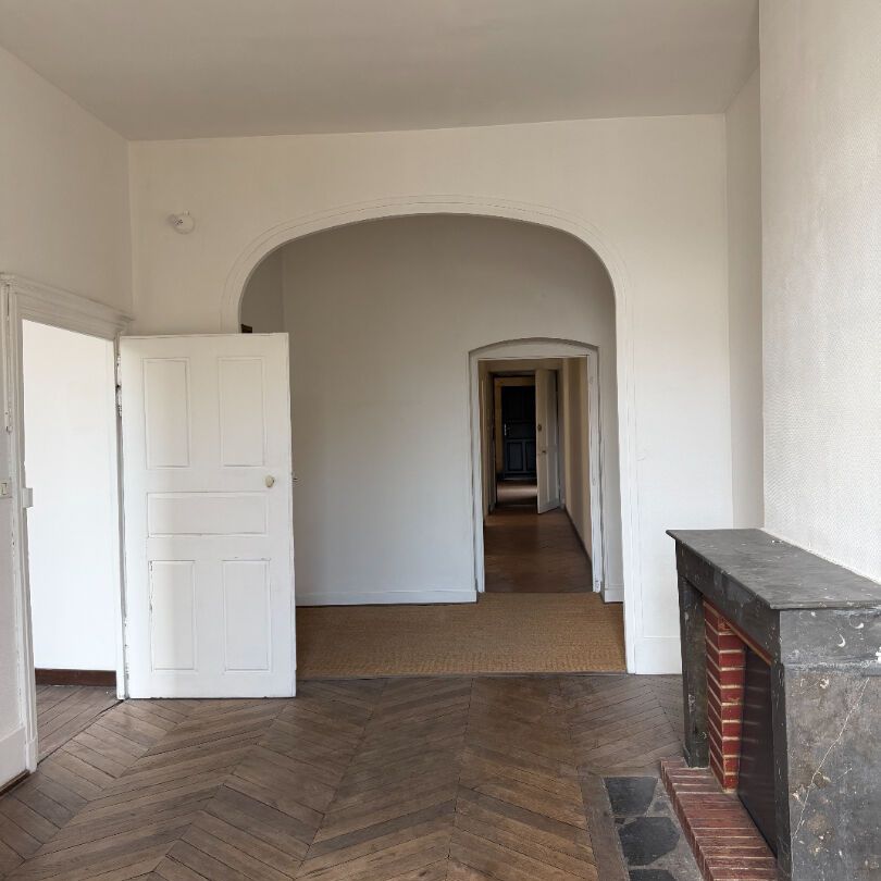 T3 place du chatelet - Photo 1