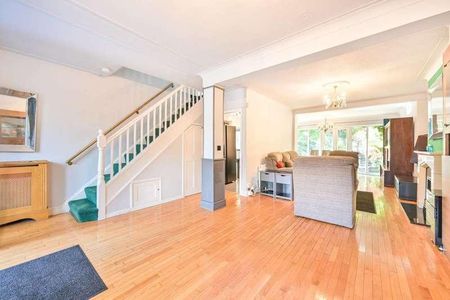 Woodland Rise, Perivale, UB6 - Photo 4