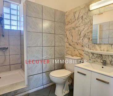 Antibes Centre A 5 minutes à pieds du pôle d'échange pour accè - Photo 3