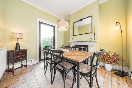 4 bedroom terraced house to rent - Photo 3