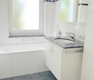 Three-room apartment with large balcony and beautiful view - Photo 6