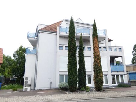 Große 3- Zimmer Maisonette-Wohnung mit 3 Stellplätzen in Bad Dürkheim zu vermieten. - Photo 3