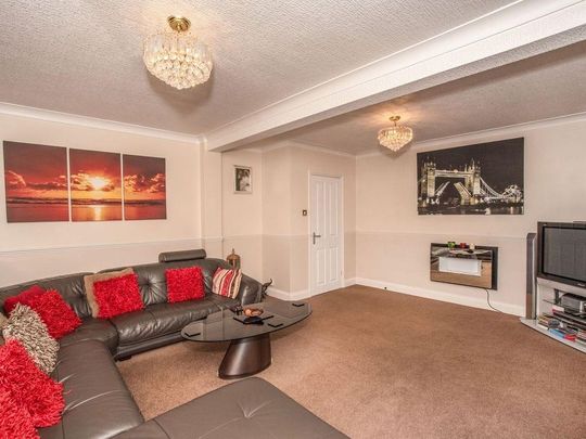 2 bedroom detached house to rent - Photo 1