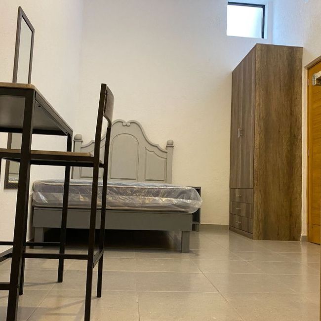 Renta de Estudio Amueblado con servicios Incluidos (1 persona) - Photo 1