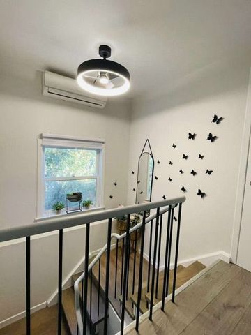 For Lease - 166 Chaplin Crescent Unit# 2nd floor one room, Toronto, Ontario - Photo 4