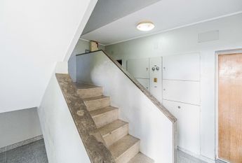 APARTAMENTO T4 EM ALFRAGIDE MOBILADO