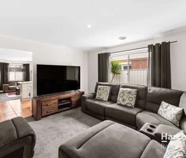 3 Bedroom Spacious Family Home! - Photo 1