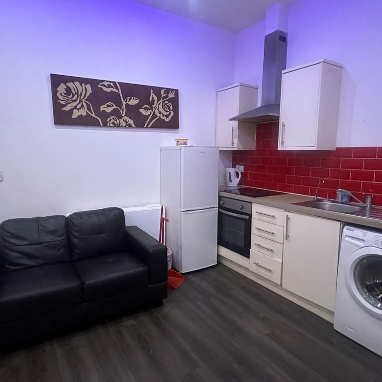 1 bedroom flat to rent - Photo 1