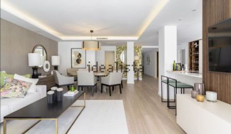 Alquiler de piso en Calle los Tilos - Photo 2