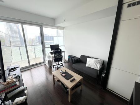 For Lease - 15 Grenville Street Unit# 4207, Toronto, Ontario - Photo 3