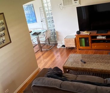 Murrumbeena - Photo 1